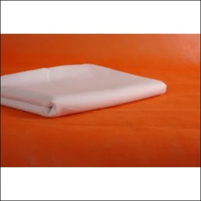 Dans la s&eacute;rie t&eacute;l&eacute;vis&eacute;e, la Petite Histoire de France, quel nom porte le fils de Renata Plancher, la cousine de Napol&eacute;on Bonaparte ?