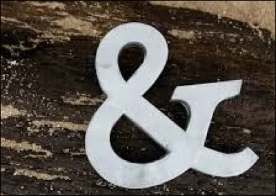 Quelle touche du clavier permet de saisir ce symbole commercial ?