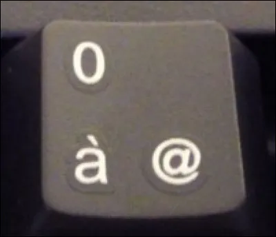 Comment obtenir le symbole arobase avec cette touche pour saisir par exemple une adresse mail ?