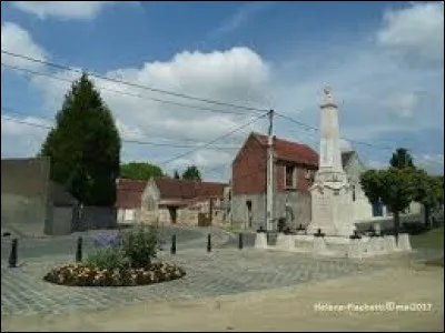 Village Isarien, &Eacute;pineuse se situe dans l'ancienne r&eacute;gion ...