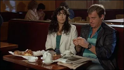 Elle joue, en 1983, Livia Dolores Maria dans "Le Marginal", puis tient de petits rôles dans "Joyeuses Pâques" et dans "le Solitaire"; après leur premier film, ils entament une vie commune de six années : de qui s'agit-il ?