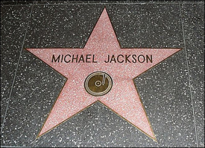 Quel jour Michael obtient-il son étoile sur le Walk of Fame ?