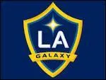 Aux Etats-Unis quel sport compte parmi ses quipes vedettes les 'Chicago Fire' et 'Los Angeles Galaxy' ?