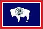 Quel tat des Etats-Unis a Cheyenne pour capitale et un bison sur son drapeau ?
