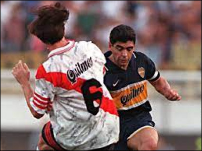 Quelle est la date de la fin de la carrière de Maradona ?