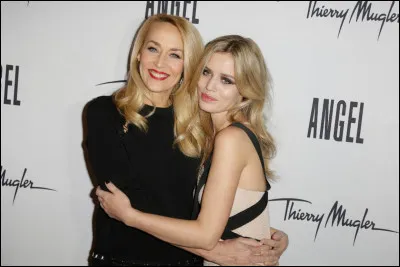 Qui est ce mannequin, fille de Jerry Hall ?