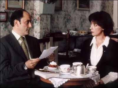 Il est Jean-Jacques Castella, chef d'entreprise rouennais qui prend des cours d'anglais avec Clara (Anne Alvaro) : dans quel film est-ce ?