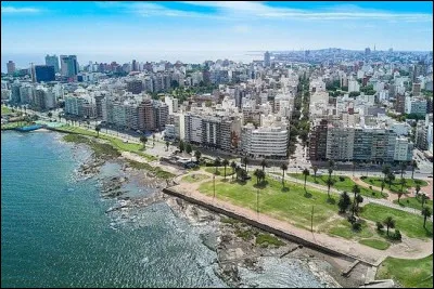 Montevideo est la capitale de l'Uruguay.