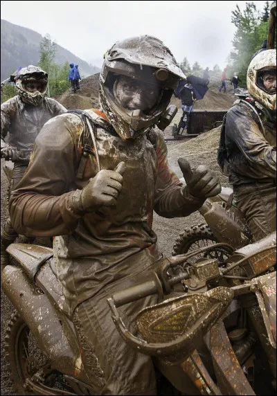 Pour dire d'une personne qu'elle est très sale, on dit de cette femme que c'est...