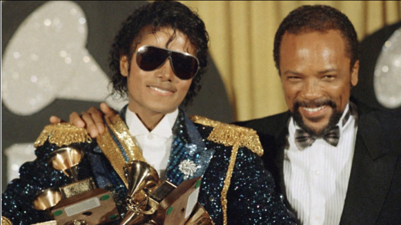 Combien de Grammy Awards reçoit Michael Jackson pour l'album ''Thriller'' ?