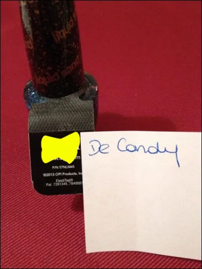 On sort un peu du clavier, mais pas trop... > Pour les ongles du/de la secrétaire...
[Quelle est cette marque ?]