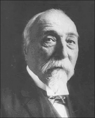 Président du Conseil de 1902 à 1905, il mena une politique anticléricale avec la rupture des relations entre la France et le Saint-Siège en 1904. Qui est-il ?