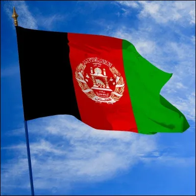 Central et sans accès à la mer entouré par l'Ouzbékistan au nord, la Chine et le Tadjikistan au nord-est, quel est ce pays ?