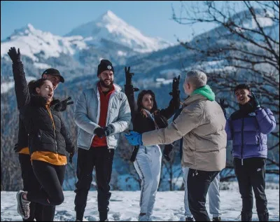 Combien compte-t-elle de personnes ?