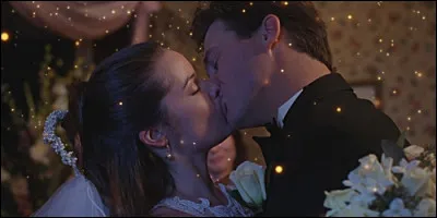 Dans "Charmed", laquelle des surs Halliwell se marie la première ?