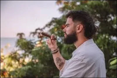 Quel est le pr&eacute;nom de LeBouseuh ?