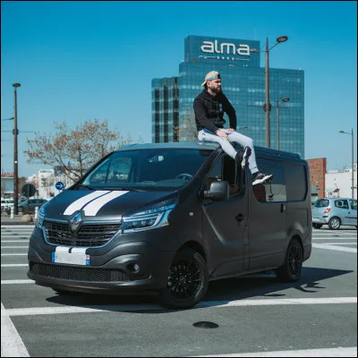 Comment s'appelle le van de Bouzie ?