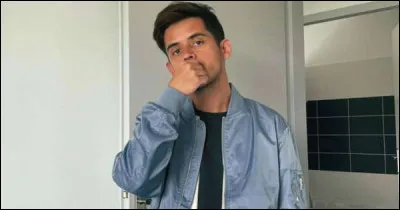 Pourquoi Noholito a-t-il du mal à manger dans un restaurant ?