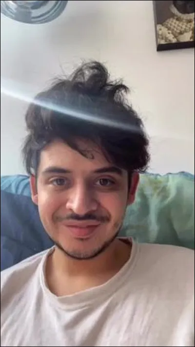 Il a des origines portugaises.