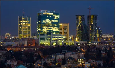 La treizième ville, avec 1,3 million d'habitants, est une capitale d'Europe centrale :