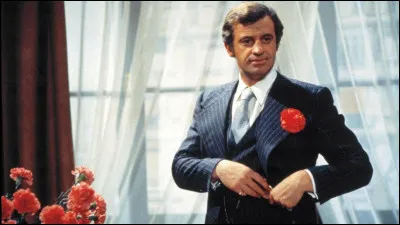 À quel metteur en scène faut-il attribuer le film "Stavisky" ?