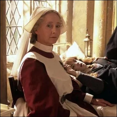 Comment s'appelle l'infirmière de Poudlard ?