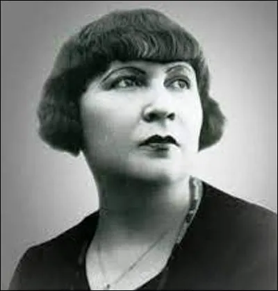 Quelle danse de bal musette, bleue chez Fr&eacute;hel, s�en va quand le jazz est l&agrave;, selon Claude Nougaro ?