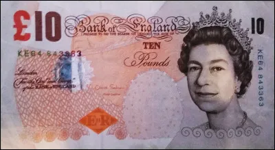 Dans quel épisode de Columbo, la Peugeot 403 cabriolet apparaît-elle pour la première fois ?