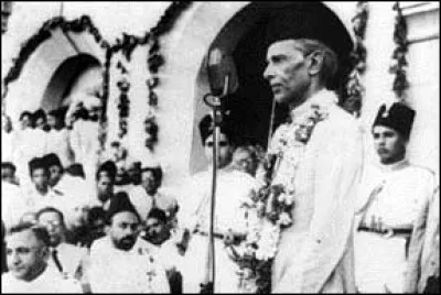 Quel événement, en 1947, influe sur la situation tant extérieure qu'intérieure de l'Afghanistan ?