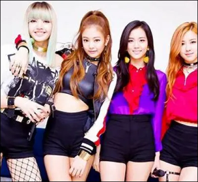 À quel âge Lisa a-t-elle remporté l'audition de YG en 
Thaïlande ?