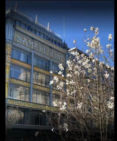 La somptueuse Samaritaine fondée en 1870 située à Paris dans le 1er arrondissement a réouvert ses portes le 23 juin 2021. Une rénovation s'est imposée et tout a été fait pour que les décors d'Art nouveau et d'Art déco soient préservés et restaurés.
Combien de temps a duré ce chantier gigantesque piloté entre autres par l'architecte des monuments historiques ?