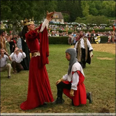 Autrefois, maltraiter, houspiller, se disait...