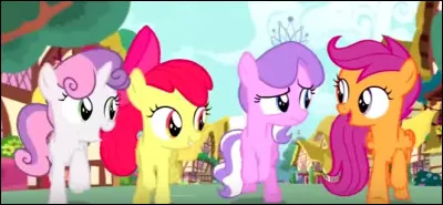 Quel est le titre de la chanson qui vient après "Le Poney que je veux être" dans l'épisode "Qui cherche trouve" ?