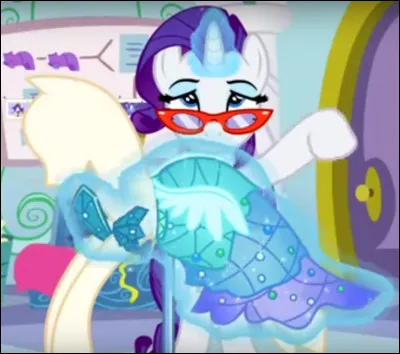 "La Devise de Rarity (reprise) : Le devise de Rarity ne sert plus à rien ... Toutes les robes que je fais n'ont plus rien de parfait.