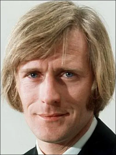 Qui est ce Nino, auteur-compositeur et chanteur italien naturalisé français, victime d'une profonde dépression qui a conduit à son suicide le 13 août 1998 ?