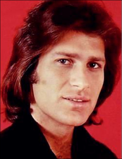 Qui est ce Mike, chanteur et compositeur israélien qui décide de mettre fin à ses jours le 26 avril 1975 à l'âge de 28 ans ?