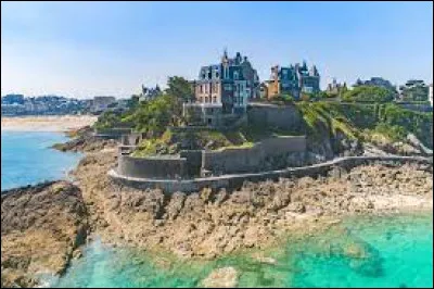Dans quel d&eacute;partement se trouve la ville de Dinard ?