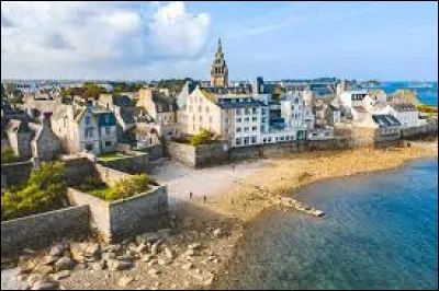 Dans quel d&eacute;partement se situe la ville de Roscoff ?