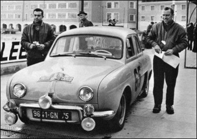 Le rallye de Monte-Carlo est sans doute le plus célèbre. Le principe est de concourir sur un modèle de série préparé pour cette course. Jacques Féret et Guy Monraisse remportent l'édition de 1958 mais sur quel véhicule ?