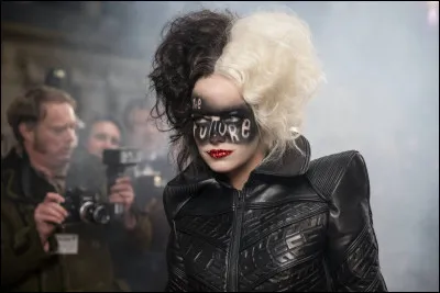 Finalement, quel est le nom de famille que Cruella s'est elle-même donné ?