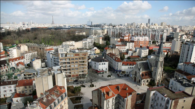 Ville du département des Hauts-de-Seine, limitrophe du 15e arrondissement de Paris, peuplée de 27 000 habitants :
