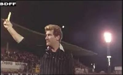 Dans le film de Mocky "A mort l'arbitre", dans quelle ville sont tournées la plupart des scènes et en particulier celles du stade ?