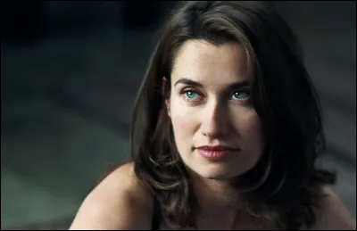 Qui est cette actrice qui tient un des rôles principaux dans la comédie ''Bienvenue en Suisse'' réalisée par Léa Fazer en 2004 ?