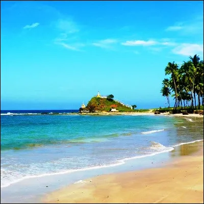 Quel bateau &agrave; voiles originaire du golfe du Bengale, dont le nom vient du tamoul, est devenu couramment utilis&eacute; en sport ?