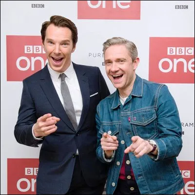 Quelle s&eacute;rie t&eacute;l&eacute;vis&eacute;e polici&egrave;re r&eacute;unit Benedict Cumberbatch et Martin Freeman ?