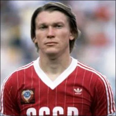 Quel club de l�ex-Union sovi&eacute;tique, vainqueur de deux Coupes des coupes, a pour meilleur buteur le Ballon d�or Oleg Blokhine ?