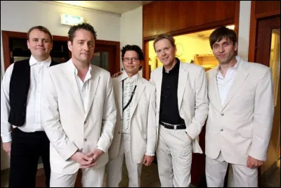 Complétez : 
"Hérna er allt sem hugurinn gæti..."