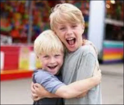 Qui es-tu dans ta fratrie, l'aîné ou le cadet ?