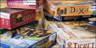 Existe-t-il des jeux de société sur LGDC ?