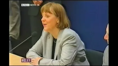 Elle est élue à la tête de son parti :